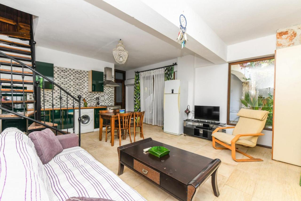 Duplex House With Shared Pool Near Beach In Kalkanアパートメント エクステリア 写真